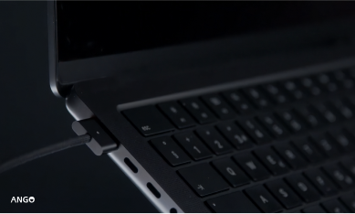 Apple Packshot Image 2